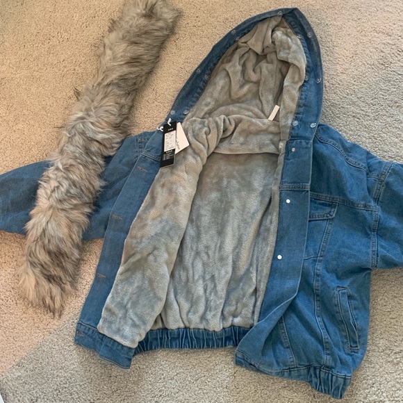 Women’s Spring/Winder Denim Jacket - Picture 3 of 4